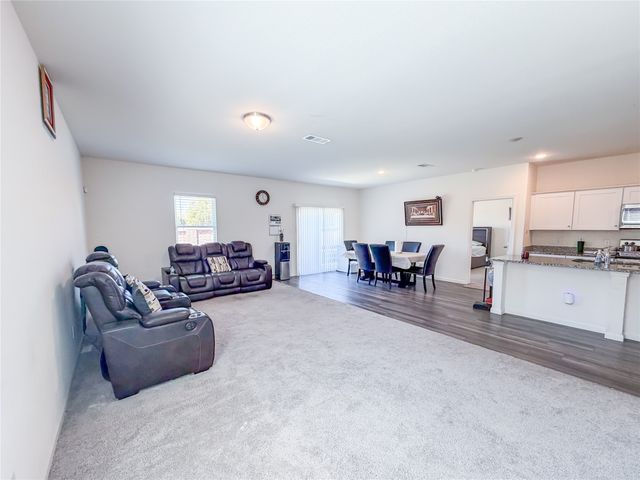 12 Elderbrook Lane, Edgecliff Village, TX 76134