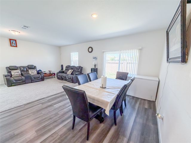 12 Elderbrook Lane, Edgecliff Village, TX 76134