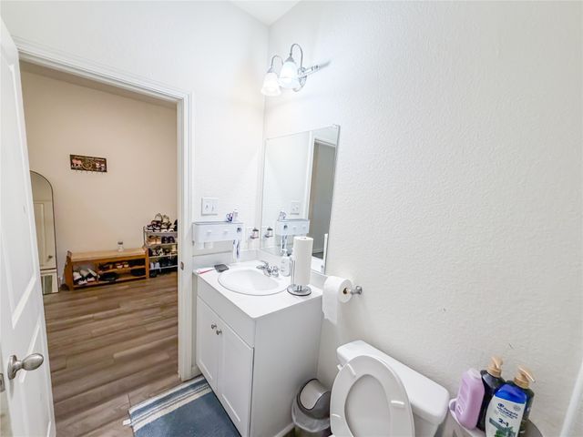 12 Elderbrook Lane, Edgecliff Village, TX 76134