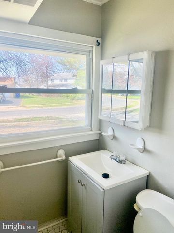 101 SOMERSET DR, Willingboro, NJ 08046