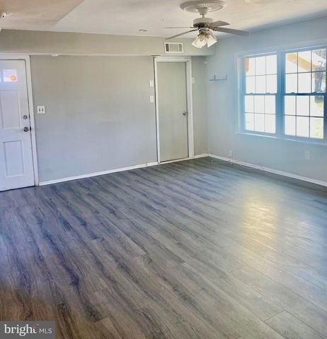 101 SOMERSET DR, Willingboro, NJ 08046