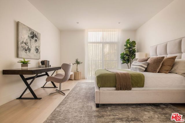 425 N Palm Drive 202, Beverly Hills, CA 90210