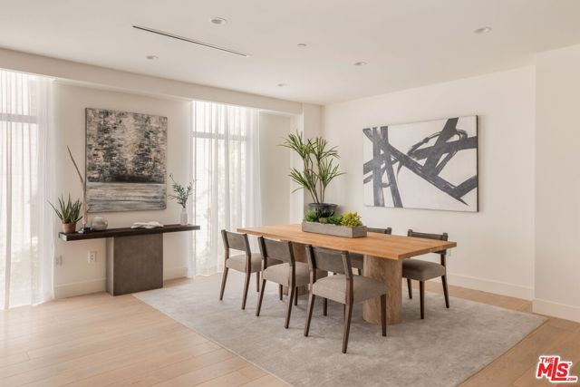425 N Palm Drive 202, Beverly Hills, CA 90210