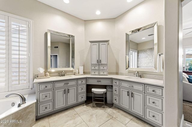 615 W MOUNTAIN VISTA Drive, Phoenix, AZ 85045