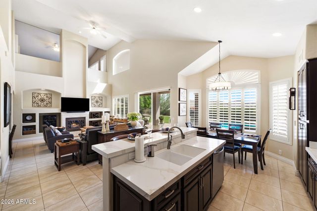 615 W MOUNTAIN VISTA Drive, Phoenix, AZ 85045