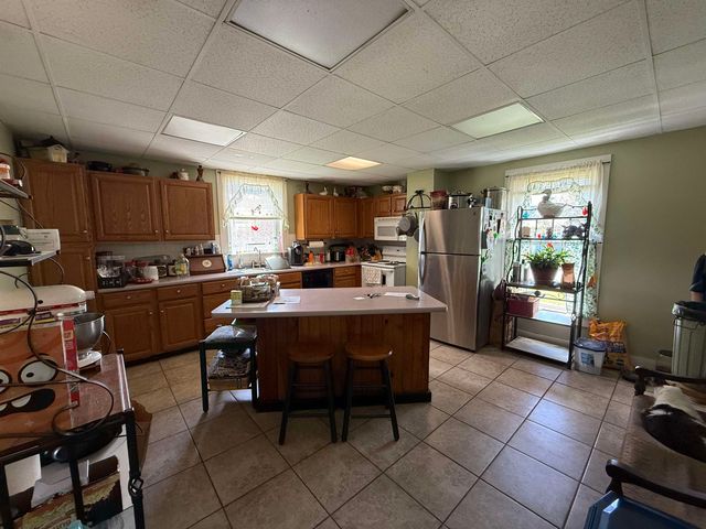 58 Crescent Street, Rutland City, VT 05701