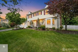 23 Rochelle Drive, South Brunswick, NJ 08824