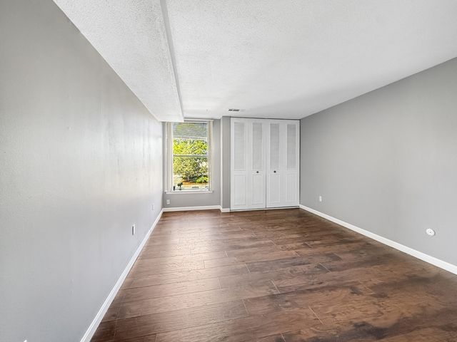 22 Shrewsbury Green Dr I, Shrewsbury, MA 01545