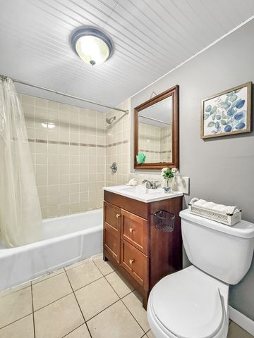 22 Shrewsbury Green Dr I, Shrewsbury, MA 01545