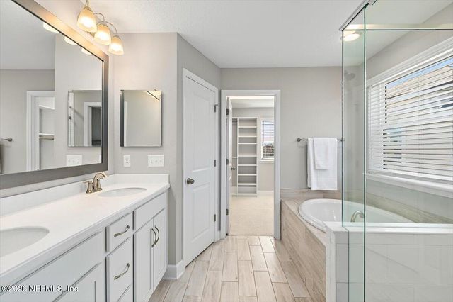 302 VISTA LAKE Circle, Ponte Vedra, FL 32081