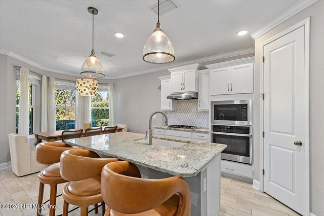 302 VISTA LAKE Circle, Ponte Vedra, FL 32081