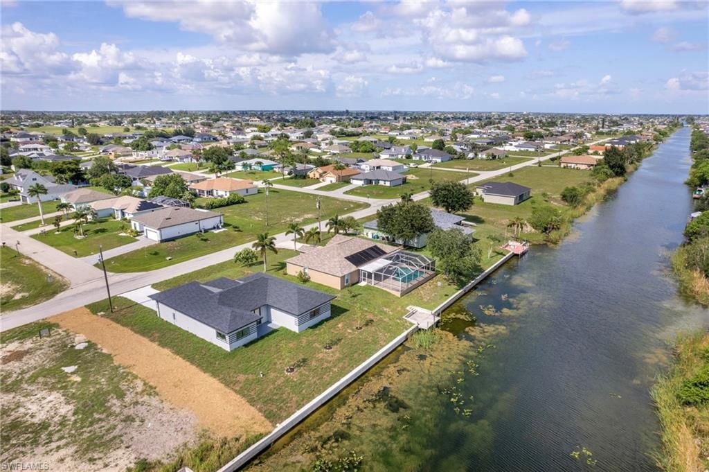 614 NW 9th ST, CAPE CORAL, FL 33993 — photo 4