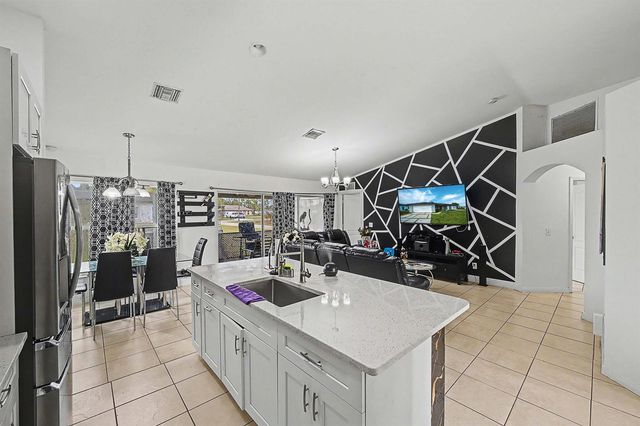 2900 W 42nd St Street W, Lehigh Acres, FL 33971