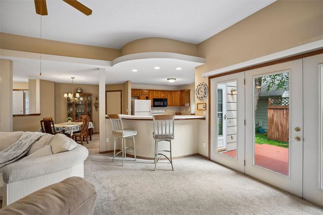 3305 Ep True Parkway 503, West Des Moines, IA 50265