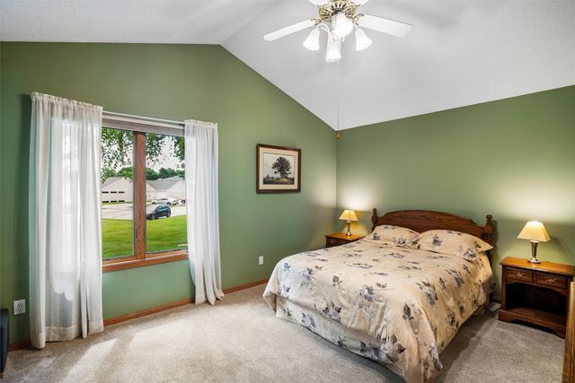 3305 Ep True Parkway 503, West Des Moines, IA 50265