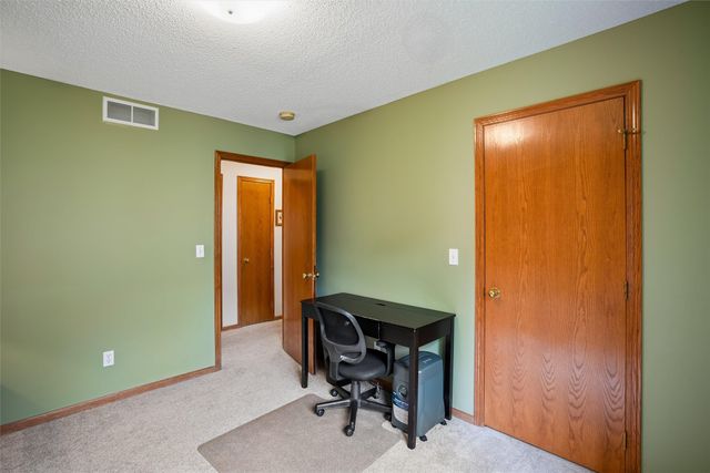 3305 Ep True Parkway 503, West Des Moines, IA 50265