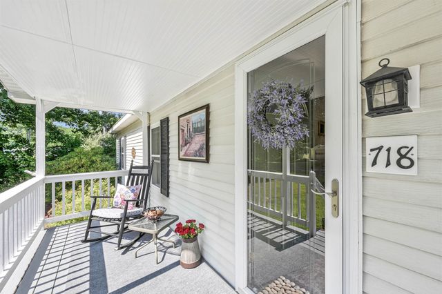 718 Red Pine Road, Williston, VT 05495