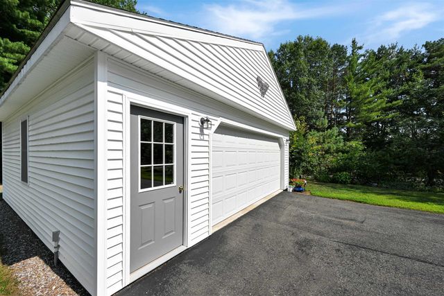 718 Red Pine Road, Williston, VT 05495