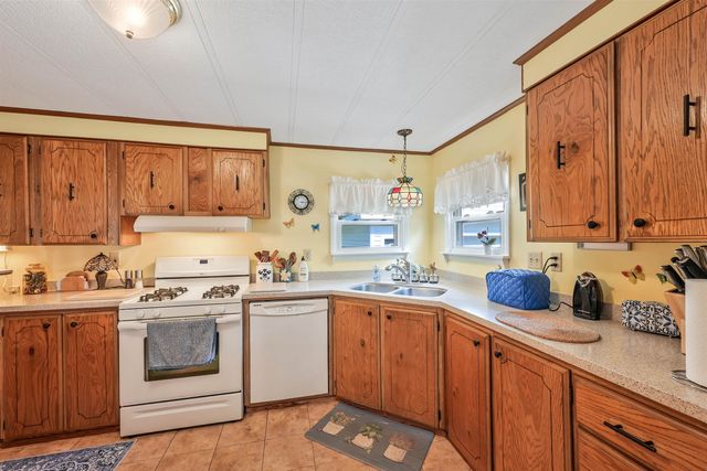 718 Red Pine Road, Williston, VT 05495