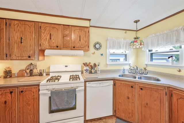 718 Red Pine Road, Williston, VT 05495