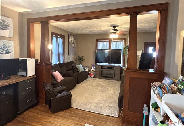 222 N Locust Street, Greenville, IL 62246