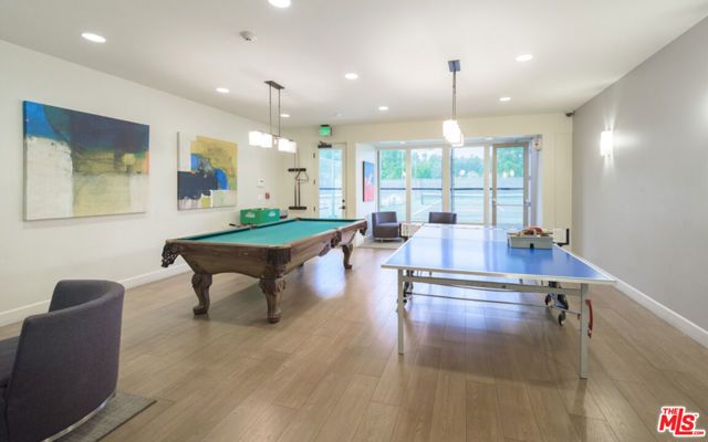 2484 Angelo Drive, Los Angeles, CA 90077