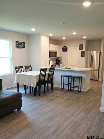 1196 Clover Ct, Chandler, TX 75758