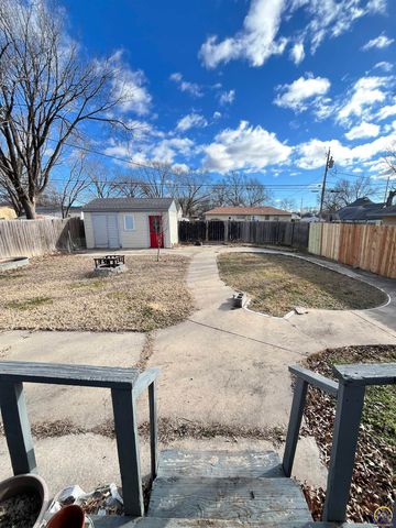 218 S Cottonwood ST, Emporia, KS 66801