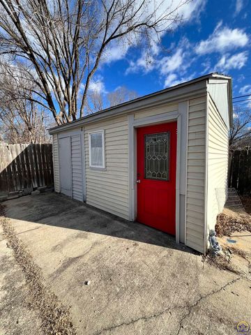 218 S Cottonwood ST, Emporia, KS 66801