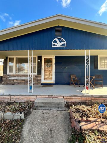 218 S Cottonwood ST, Emporia, KS 66801