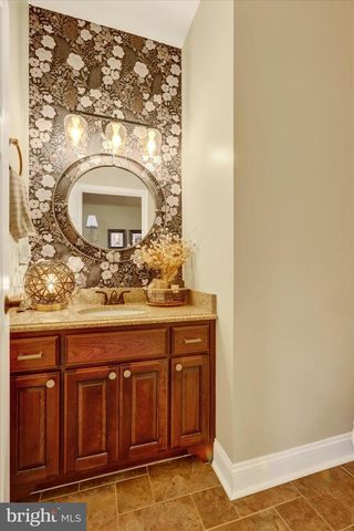 196 SUMMER BREEZE LN, Chambersburg, PA 17202