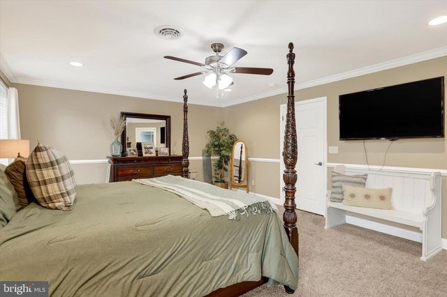 196 SUMMER BREEZE LN, Chambersburg, PA 17202