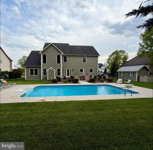 196 SUMMER BREEZE LN, Chambersburg, PA 17202
