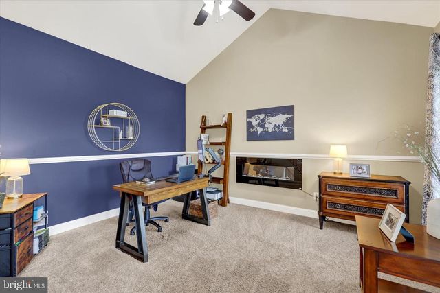 196 SUMMER BREEZE LN, Chambersburg, PA 17202