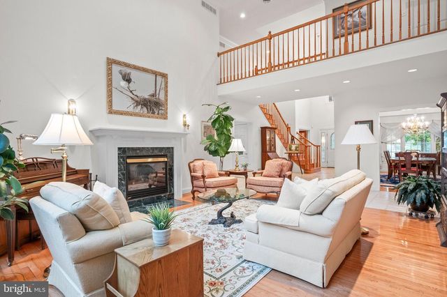 5 HOLLY LN, Mohnton, PA 19540