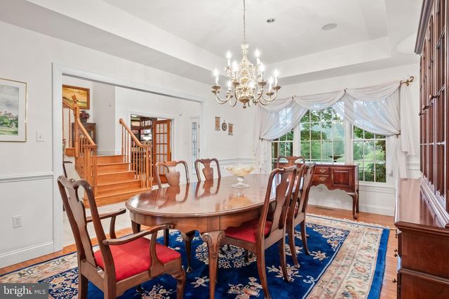 5 HOLLY LN, Mohnton, PA 19540