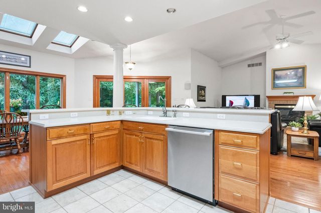 5 HOLLY LN, Mohnton, PA 19540