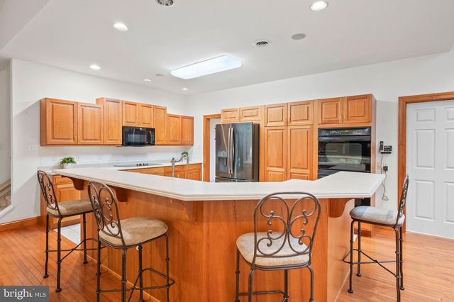 5 HOLLY LN, Mohnton, PA 19540