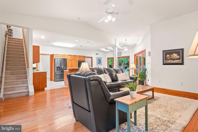 5 HOLLY LN, Mohnton, PA 19540