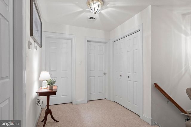 5 HOLLY LN, Mohnton, PA 19540
