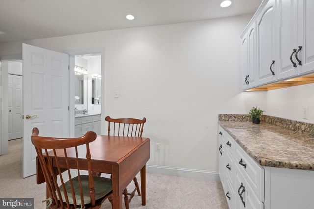 5 HOLLY LN, Mohnton, PA 19540