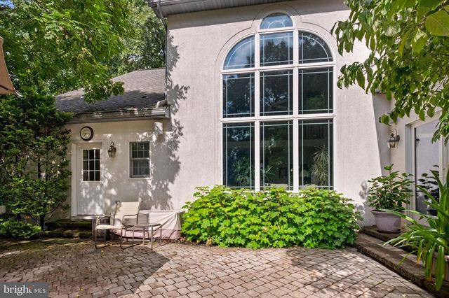 5 HOLLY LN, Mohnton, PA 19540