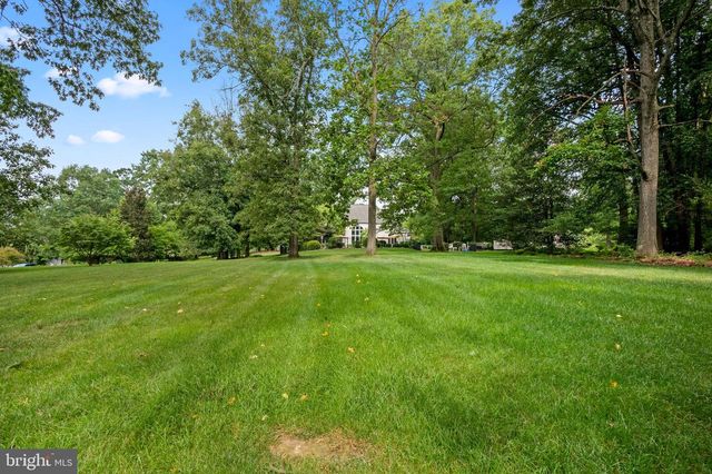 5 HOLLY LN, Mohnton, PA 19540
