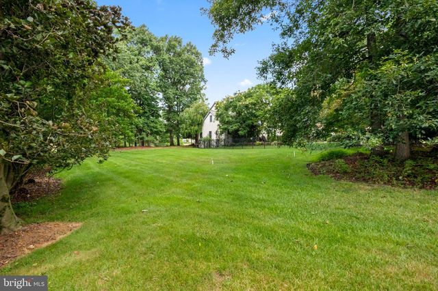5 HOLLY LN, Mohnton, PA 19540