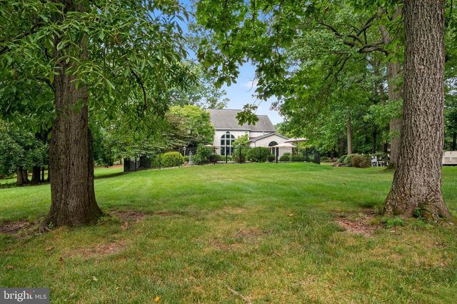 5 HOLLY LN, Mohnton, PA 19540