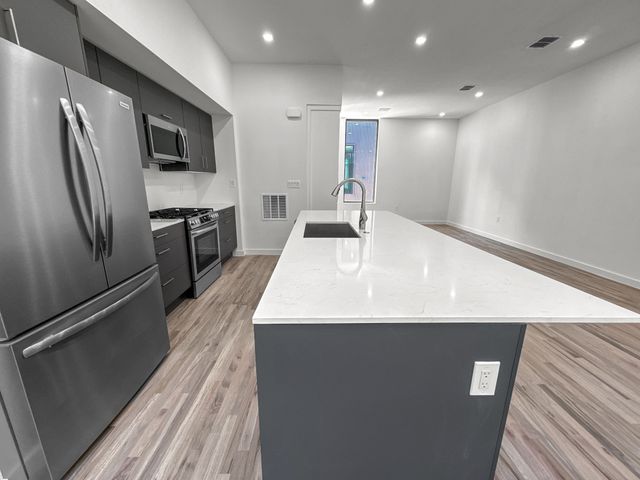 4803 Manett Street 103, Dallas, TX 75204