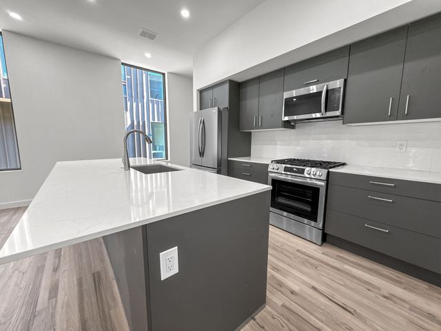 4803 Manett Street 103, Dallas, TX 75204