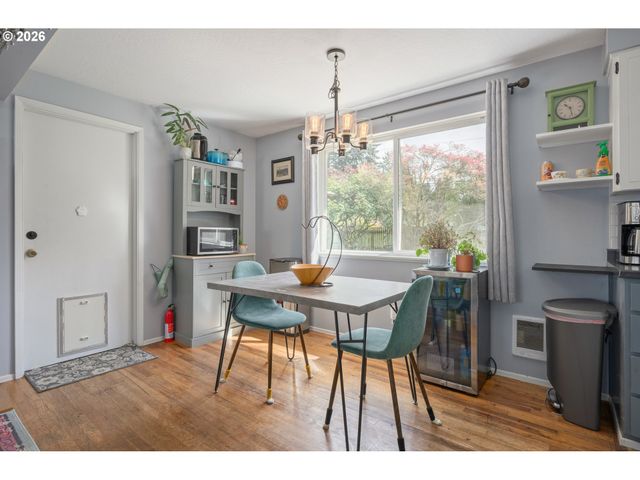 230 RIVER LOOP 2, Eugene, OR 97404