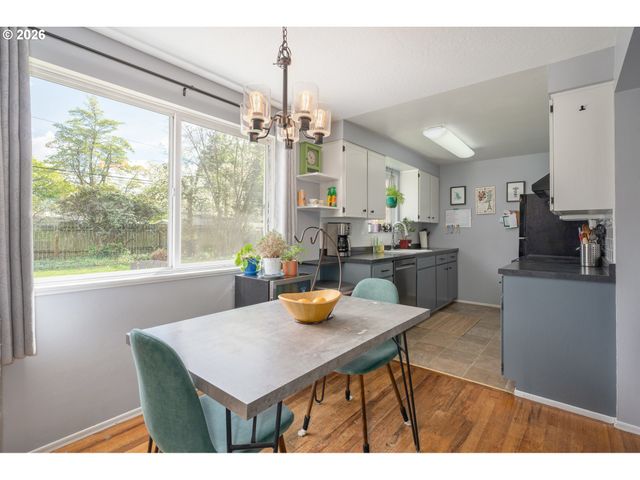 230 RIVER LOOP 2, Eugene, OR 97404