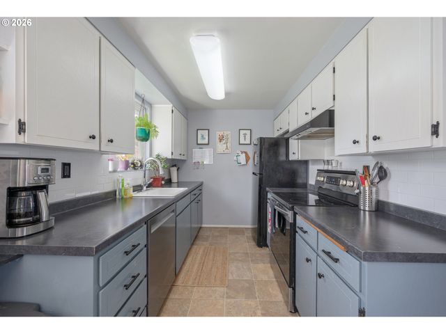 230 RIVER LOOP 2, Eugene, OR 97404